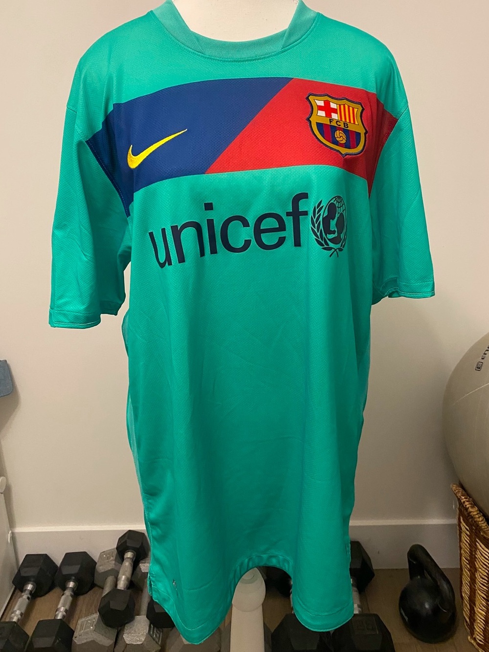 Nike FC Barcelona 2010–2011 away football jersey